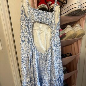 Hollister Blue and White Floral Blouse